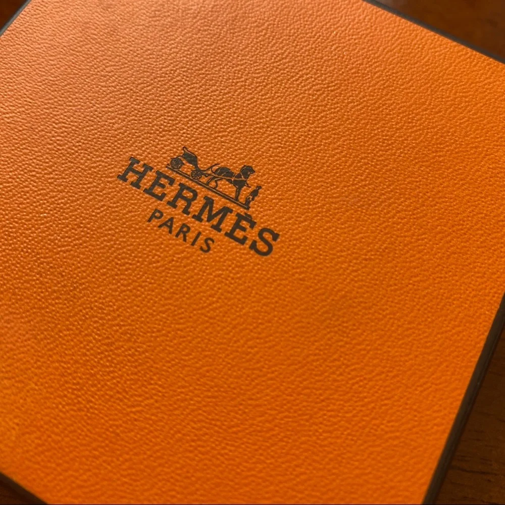 Hermes Red Enamel Clic H Bracelet - Picture 9 of 10